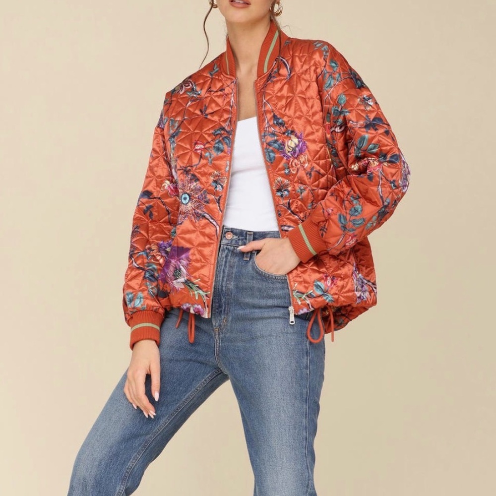 Avec Les Filles Quilted Floral Bomber Jacket in Spice Floral - Picture 3 of 7